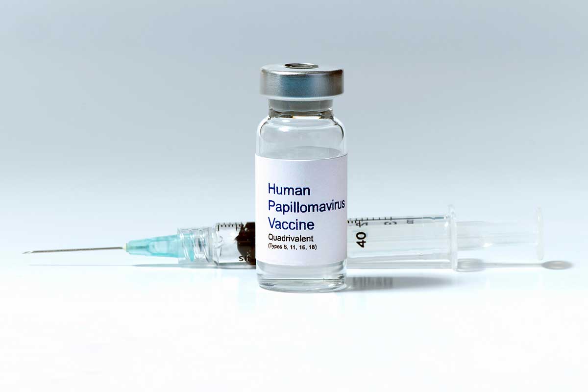 Tiêm vắc xin chống lại HPV